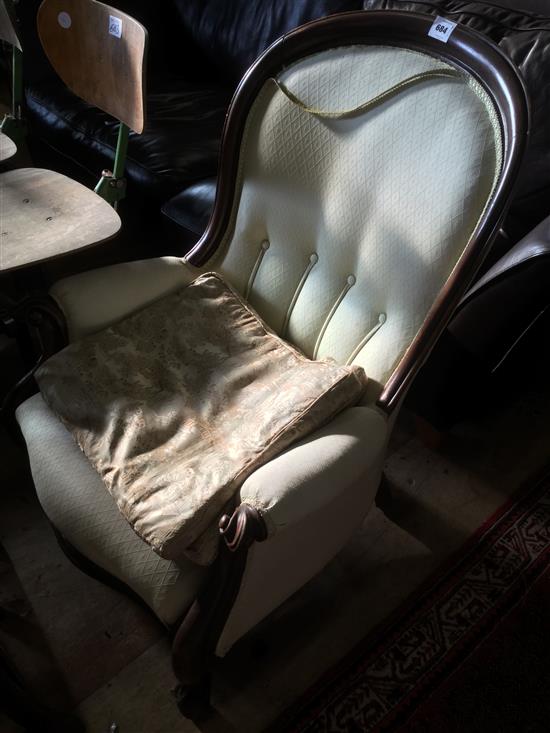 Victorian mahogany spoon back armchair